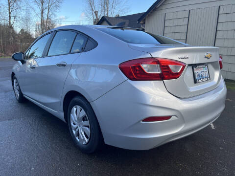 2017 Chevrolet Cruze LS Auto