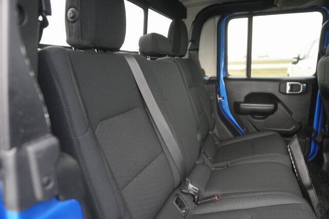 2021 Jeep Gladiator Willys