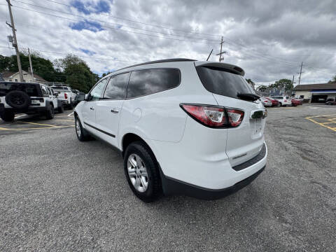 2017 Chevrolet Traverse LS