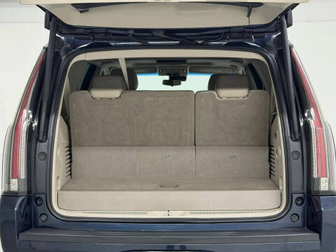 2019 Cadillac Escalade Luxury