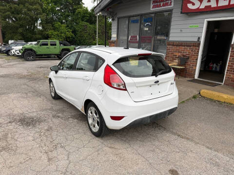 2015 Ford Fiesta SE