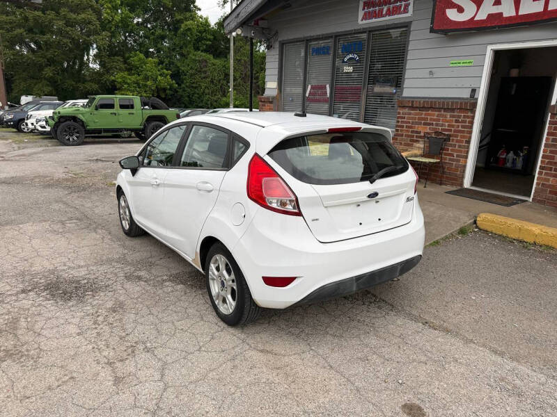 2015 Ford Fiesta SE