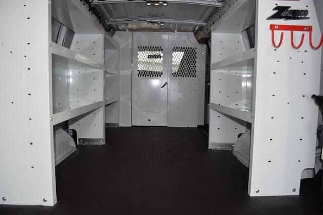 2025 Chevrolet Express 2500