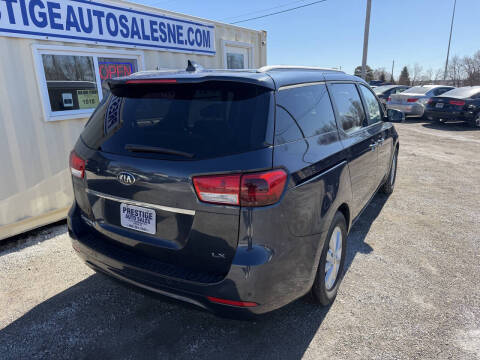 2016 Kia Sedona LX