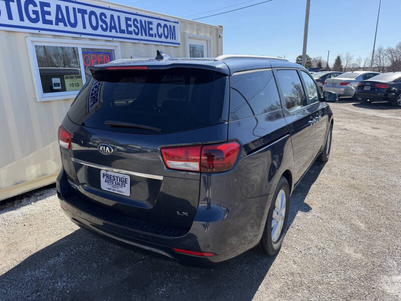 2016 Kia Sedona LX