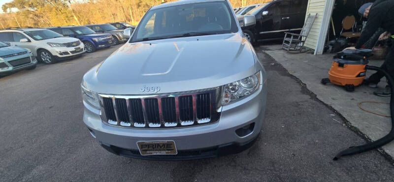 Used 2011 Jeep Grand Cherokee Laredo with VIN 1J4RR4GG0BC527846 for sale in Sioux City, IA