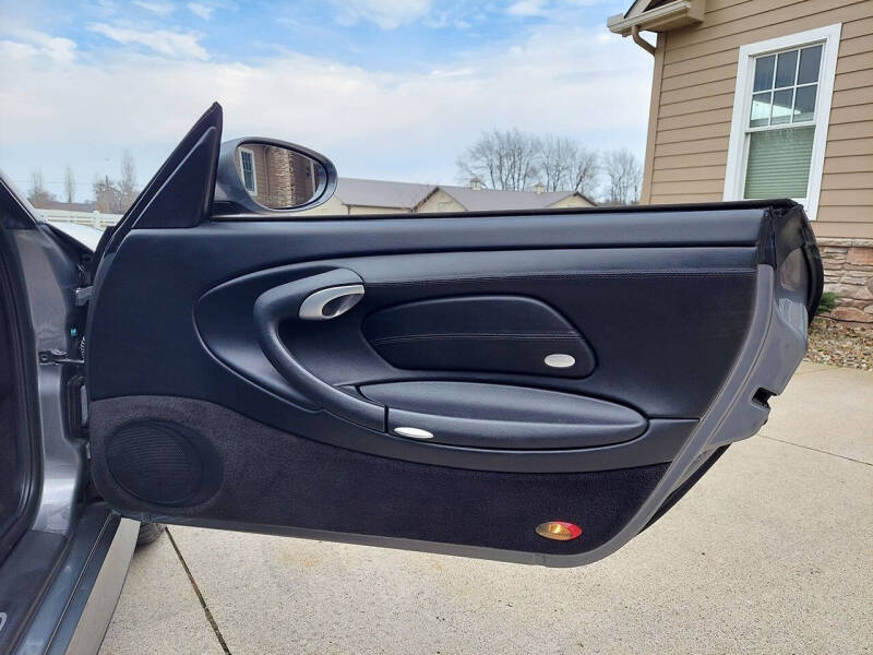 2004 Porsche 911 Carrera 4S