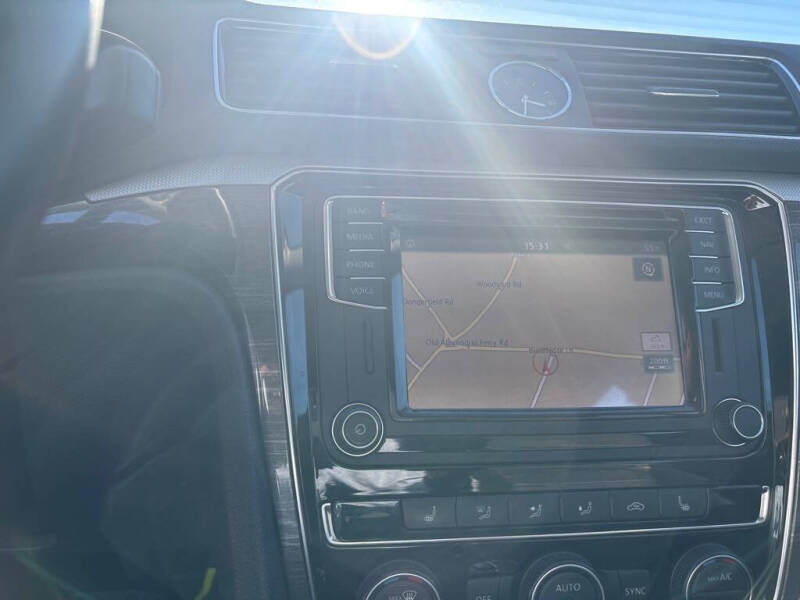 2017 Volkswagen Passat 1.8T SE