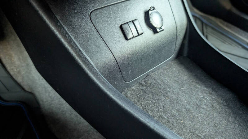 2014 Toyota Prius Three