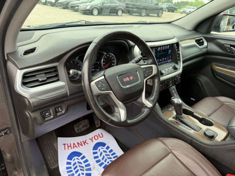 2017 GMC Acadia SLE-2