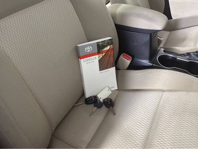 2014 Toyota Corolla LE Plus