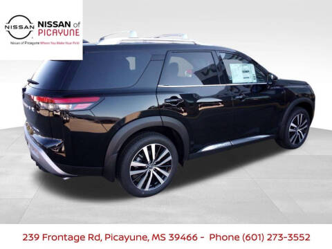 2025 Nissan Pathfinder Platinum