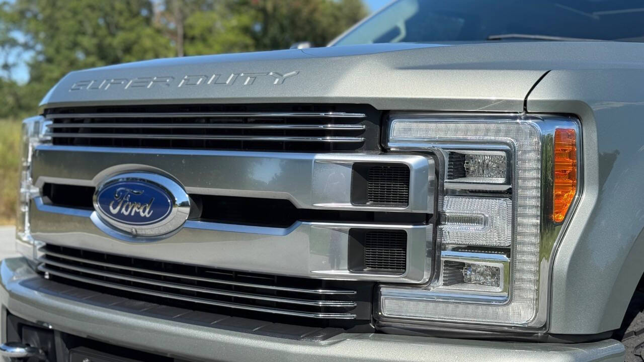 FordF-250 Super Duty24