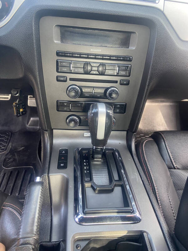 2014 Ford Mustang V6 Premium
