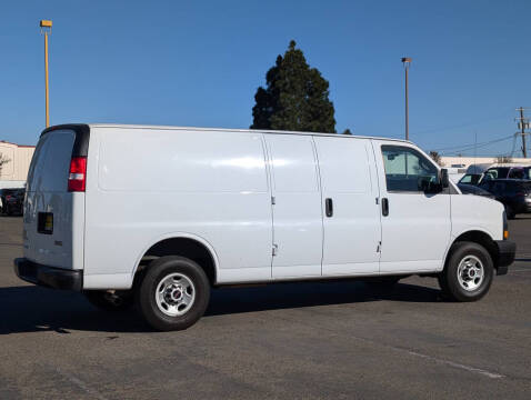 2023 GMC Savana 2500