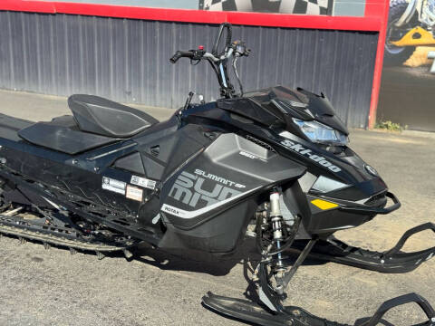 2018 Ski-Doo Summit 850 165 SP