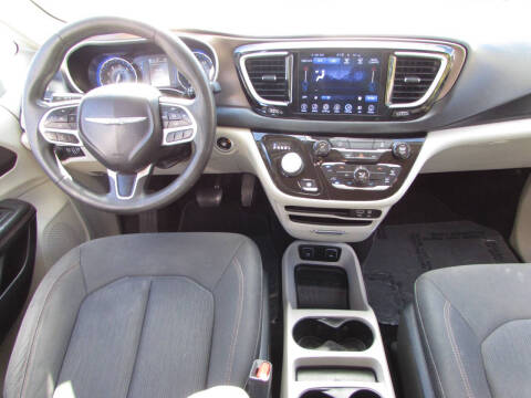 2017 Chrysler Pacifica Touring