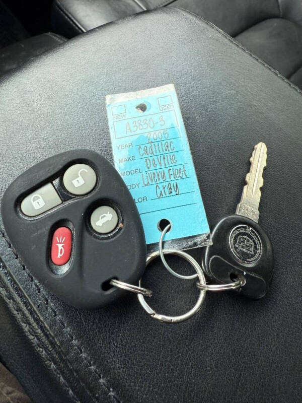 2005 Cadillac DeVille Livery Fleet