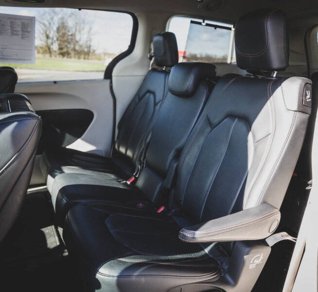 2019 Chrysler Pacifica Touring L Plus