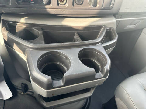 2012 Ford E-Series E-450 SD