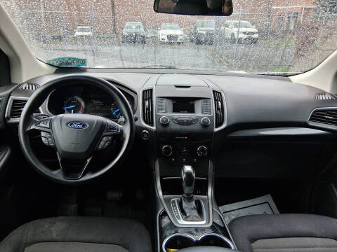 2018 Ford Edge SE