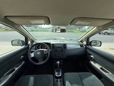 2010 Nissan Versa 1.8 S