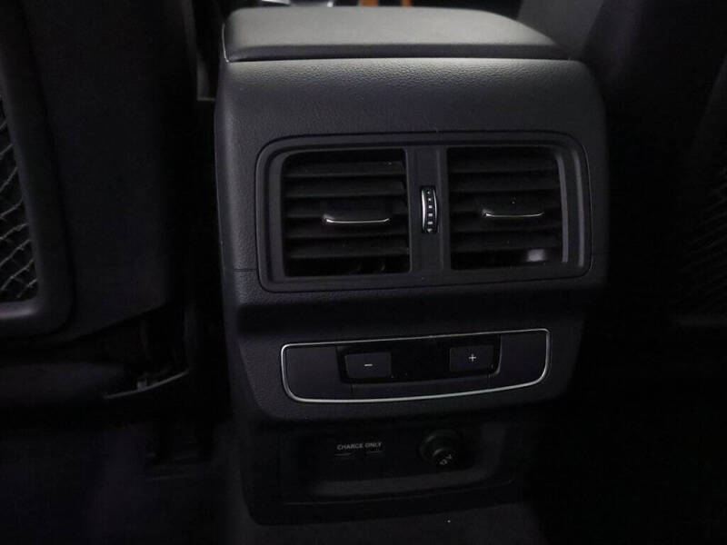 2023 Audi Q5 quattro Premium 40 TFSI