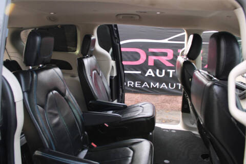 2021 Chrysler Pacifica Touring L