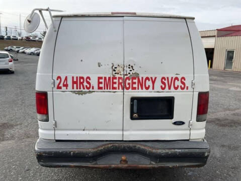 2004 Ford E-Series E-250