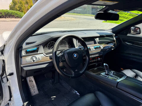 2013 BMW 7 Series 750i