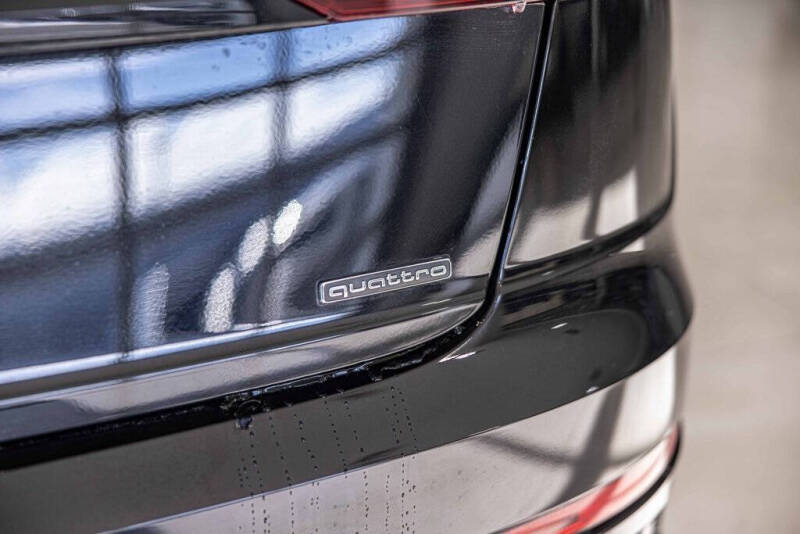 2021 Audi Q8 quattro Prestige 55 TFSI