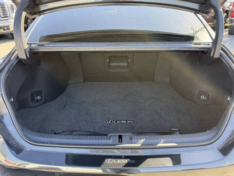 2024 Lexus ES 300h F SPORT Design