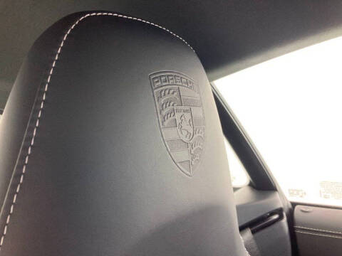 2025 Porsche 718 Cayman GTS 4.0