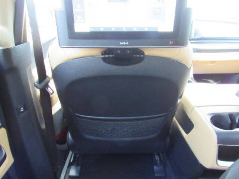 2023 Kia Carnival LX