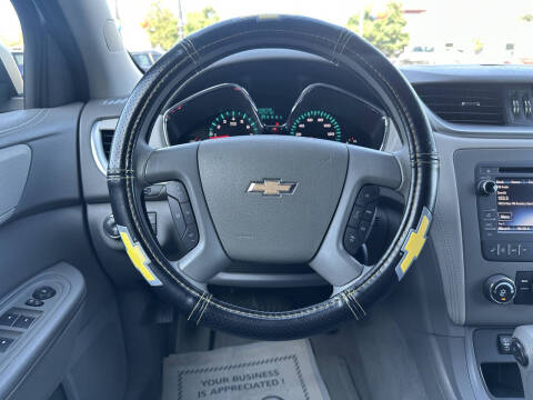 2017 Chevrolet Traverse LS