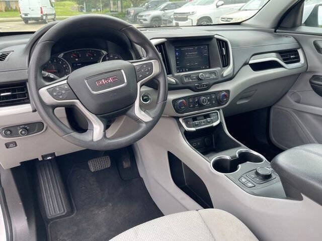 2022 GMC Terrain SLE