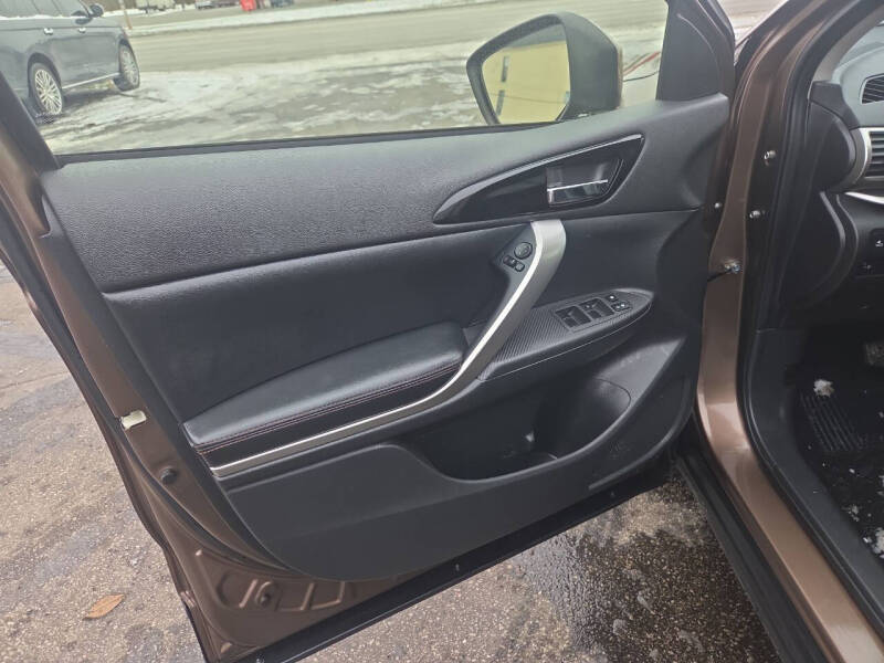 2019 Mitsubishi Eclipse Cross SE