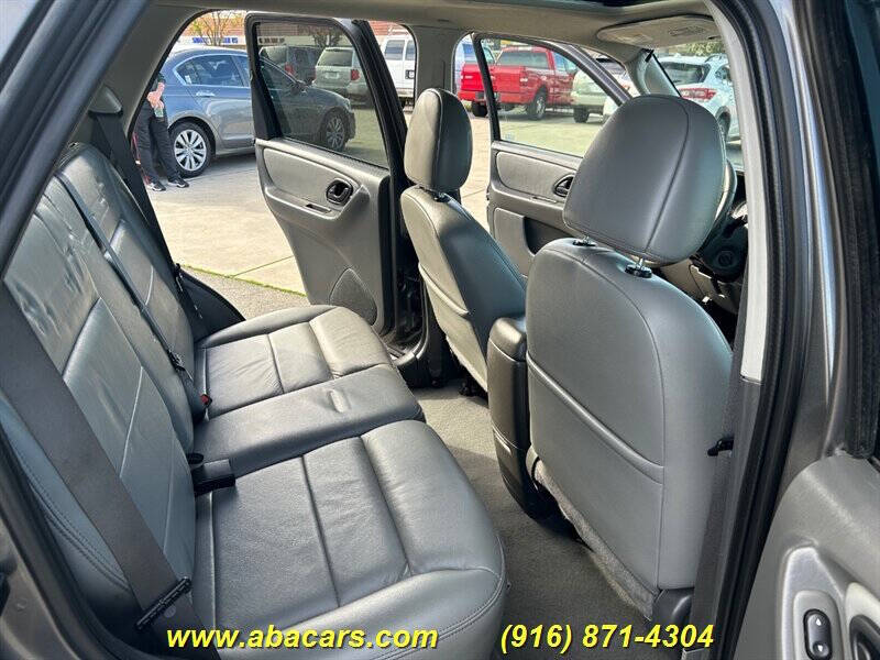 2005 Ford Escape XLT