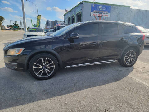 2017 Volvo V60 Cross Country for sale at INTERNATIONAL AUTO BROKERS INC in Hollywood FL