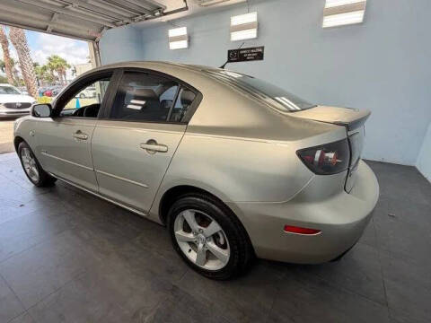 2004 Mazda MAZDA3 i