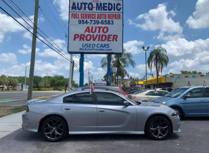 2018 Dodge Charger SXT photo 3