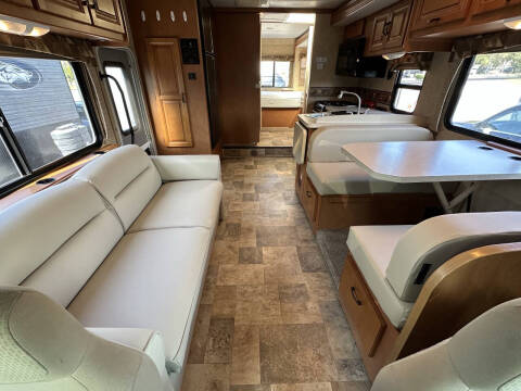 2013 Forest River SUNSEEKER 3050S