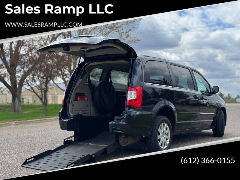 2013 Chrysler Town and Country Touring