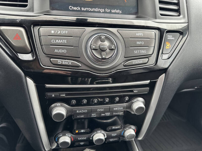 2020 Nissan Pathfinder S