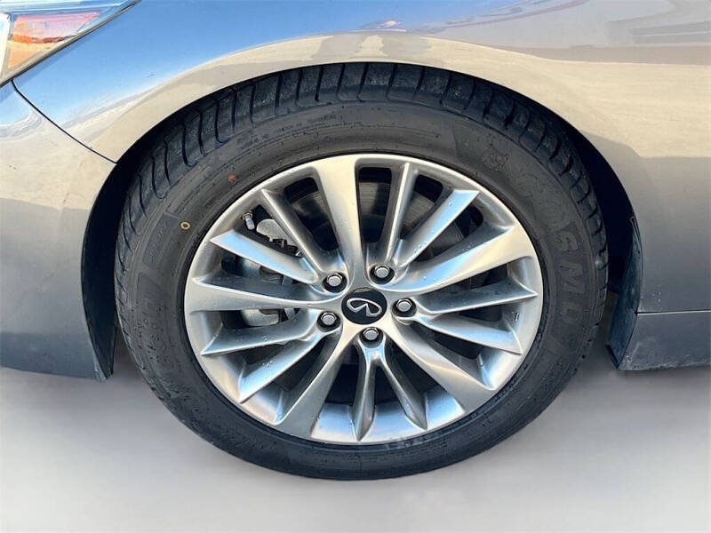 2023 Infiniti Q50 Luxe