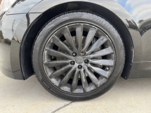 2014 Hyundai Equus Signature