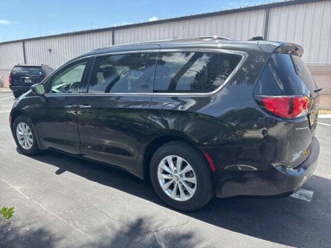 2020 Chrysler Pacifica Touring L
