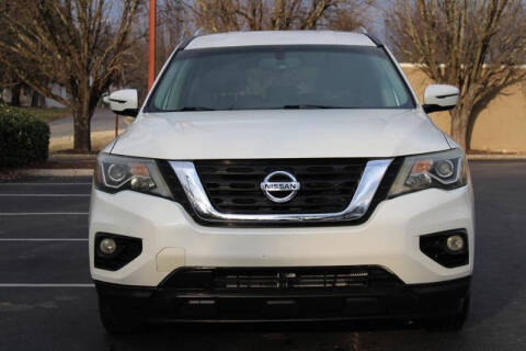 2017 Nissan Pathfinder SV