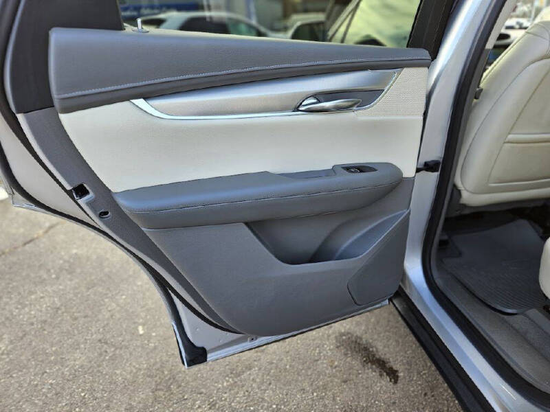 2018 Cadillac XT5 Luxury