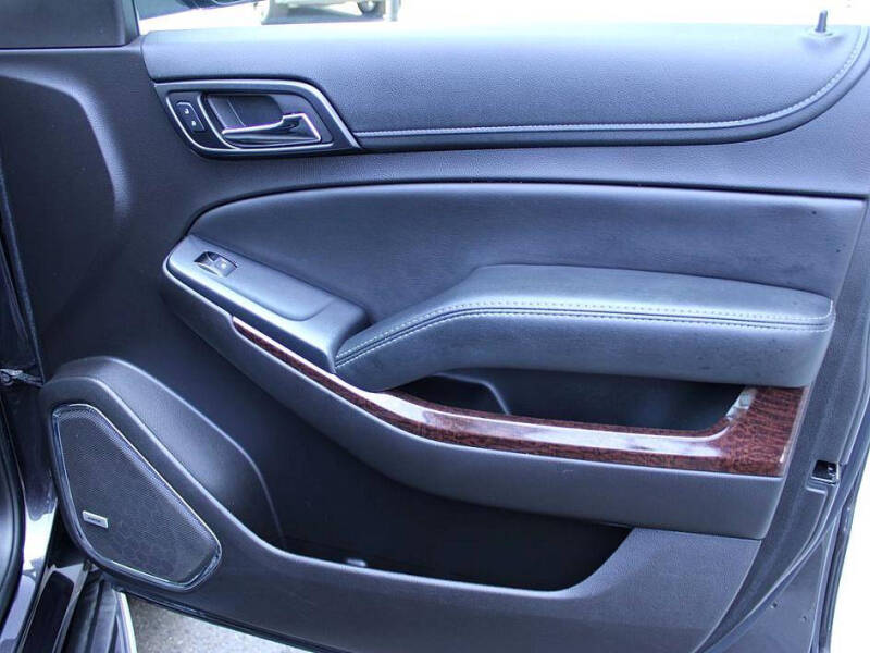 2017 GMC Yukon XL SLE